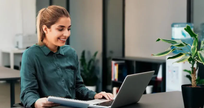 woman-with-laptop1.jpg